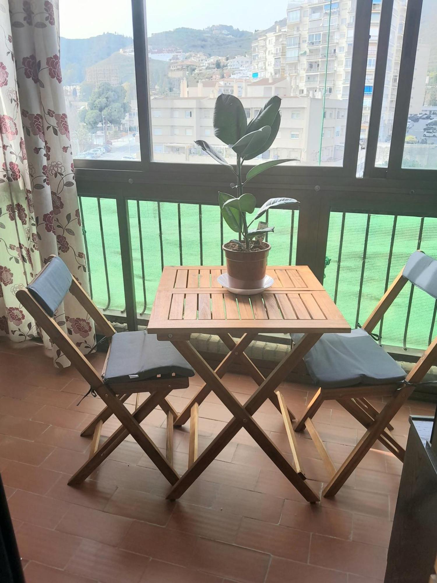 Room In Shared Apartment With Parking Almunecar Bagian luar foto