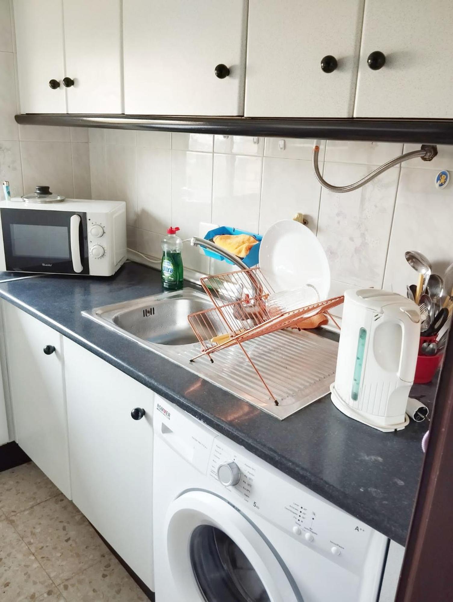 Room In Shared Apartment With Parking Almunecar Bagian luar foto