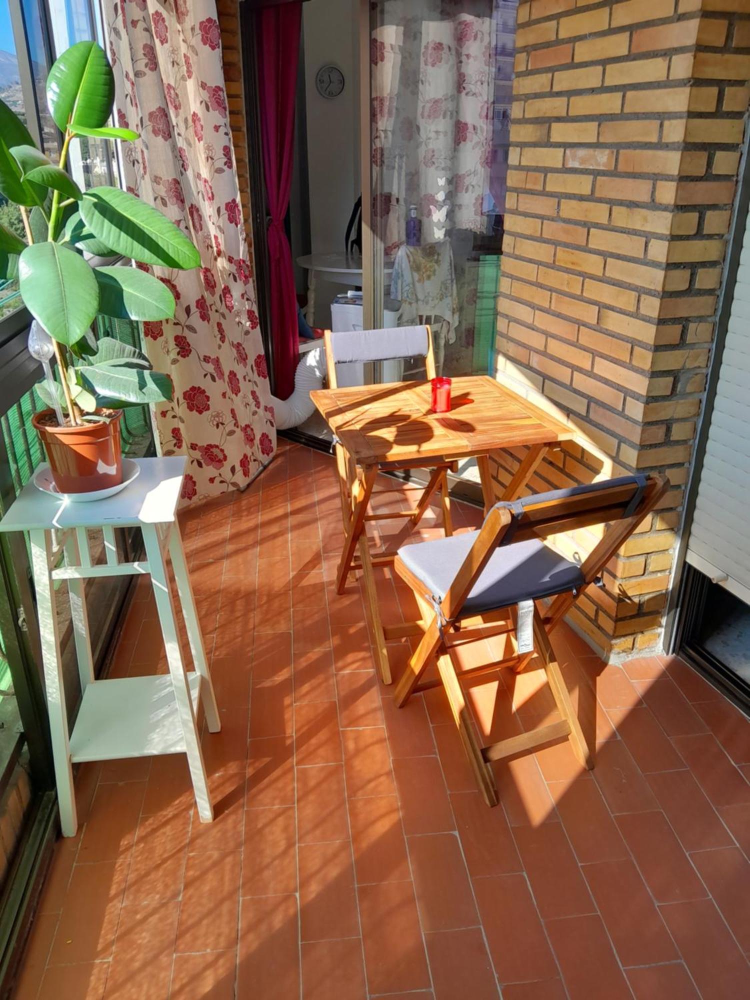 Room In Shared Apartment With Parking Almunecar Bagian luar foto