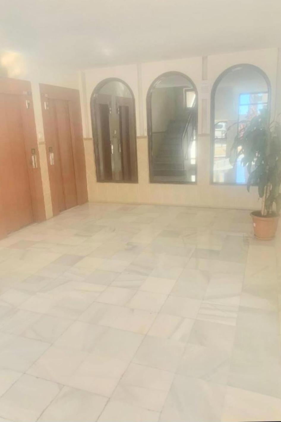 Room In Shared Apartment With Parking Almunecar Bagian luar foto